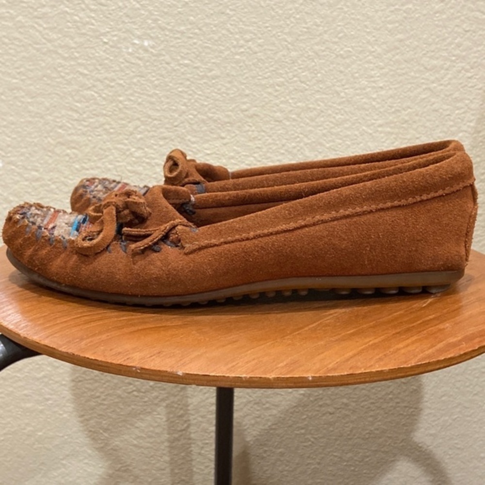 MINNETONKA :: MOCCASINS - Picture 7 of 8